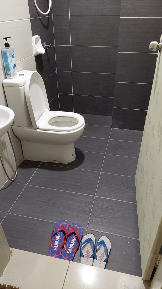 toilet